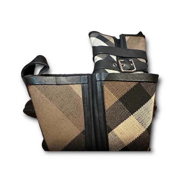 Authentic Burberry Holloway Rainboots midcalf size 36 - Picture 7 of 7